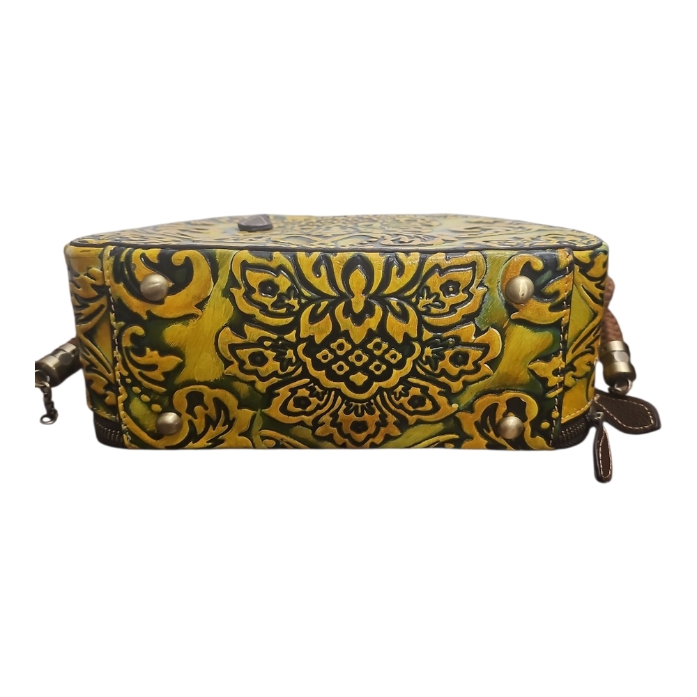 Artisan Floral Embossed Cow Hide Leather Shoulder/ Crossbody Bag -NNT - Picture 3 of 8